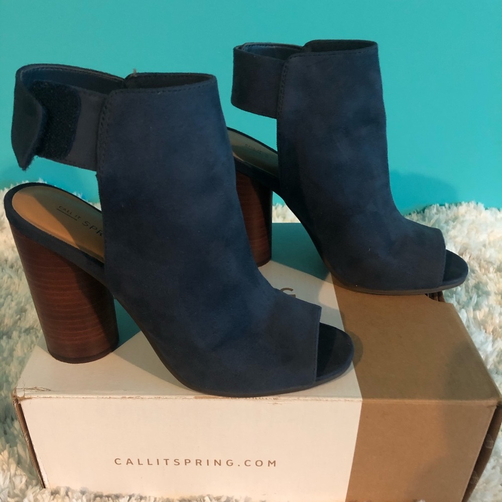 Women’s shoes